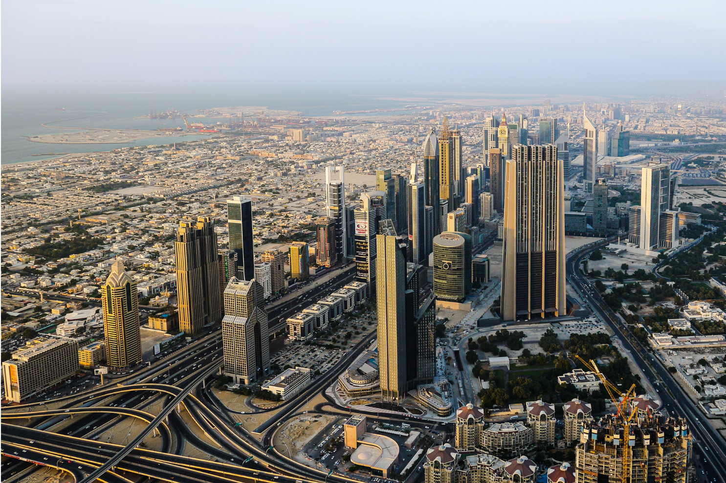 ドバイ統一ライセンス（DUL）が法人銀行口座開設を90％短縮、ビジネス環境を大幅改善