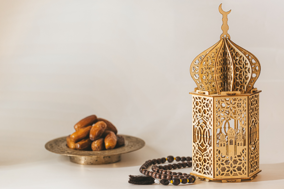 2026年ラマダン期間のドバイ・UAE労働時間と生活スケジュールのご案内