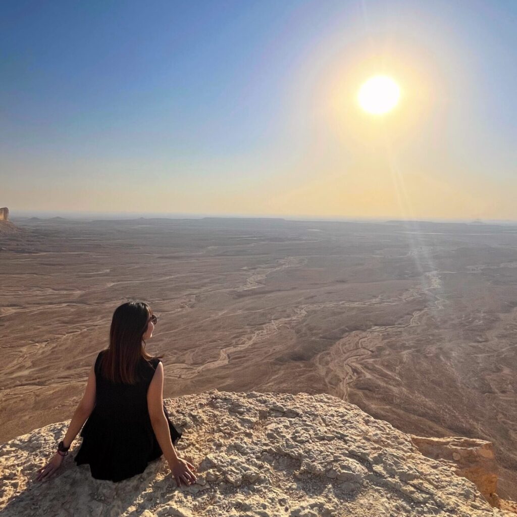 Edge of the world（リヤド）