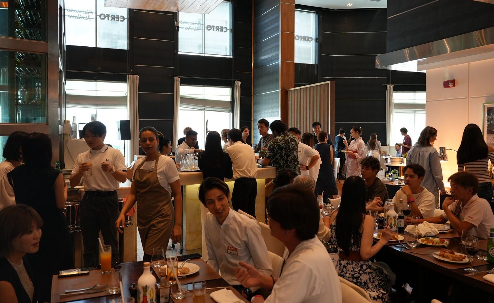 【実績紹介】ドバイで100人の交流会「山田会」実施