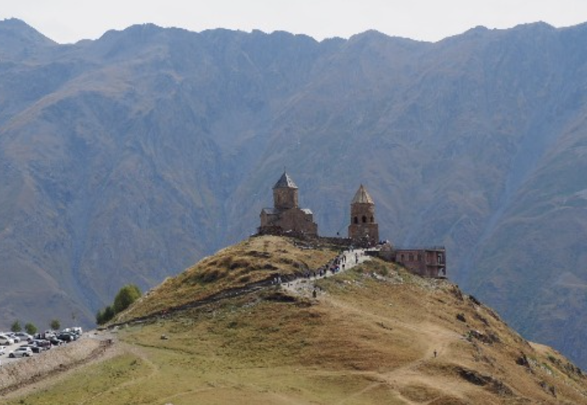天国に一番近い教会だそう（カズベキ）