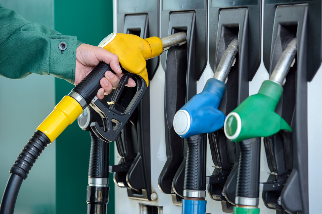 UAEのガソリン価格、6月も値上がり―2月比で66%