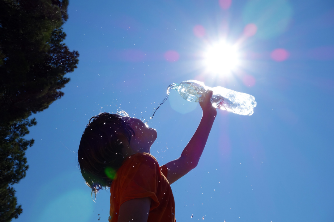 UAE、今年最高気温52℃に迫る猛暑―イード連休中も熱中症に警戒を
