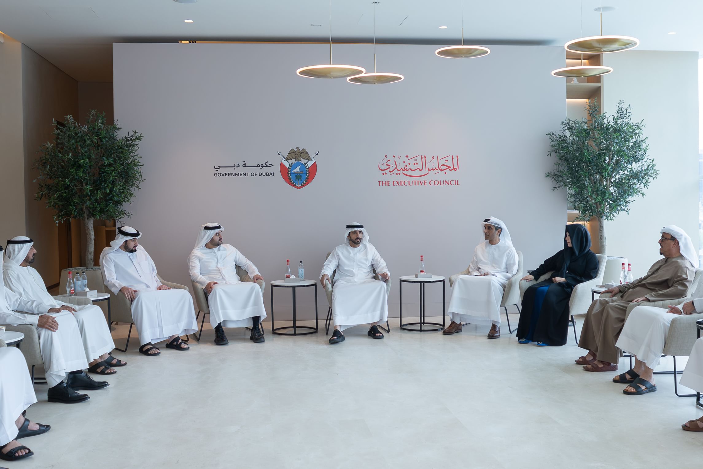 ハムダン皇太子、10億AED規模の経済支援パッケージを承認  4月1日より実施